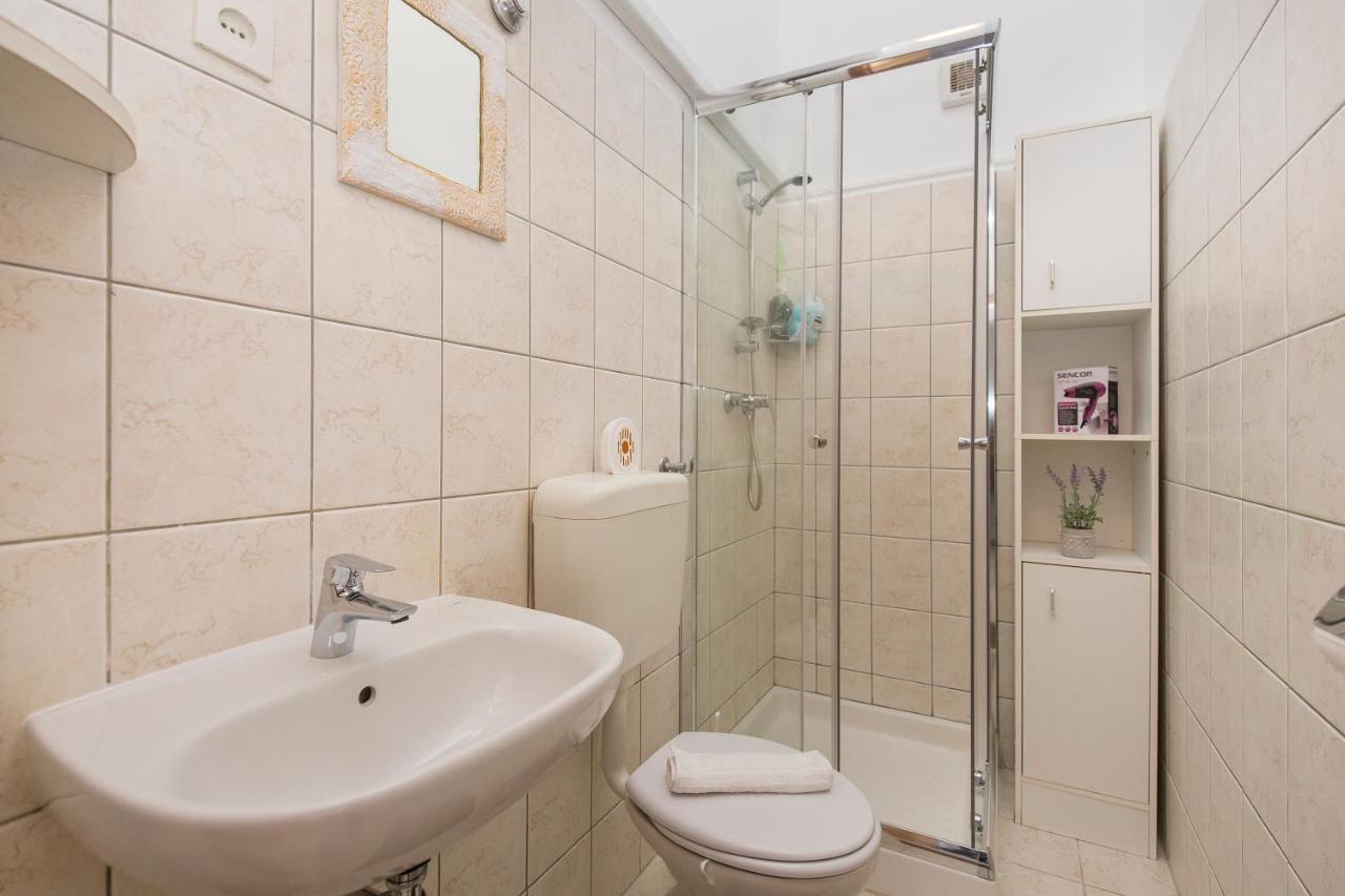 Studio Apartman Vedran Lägenhet Labin  Exteriör bild