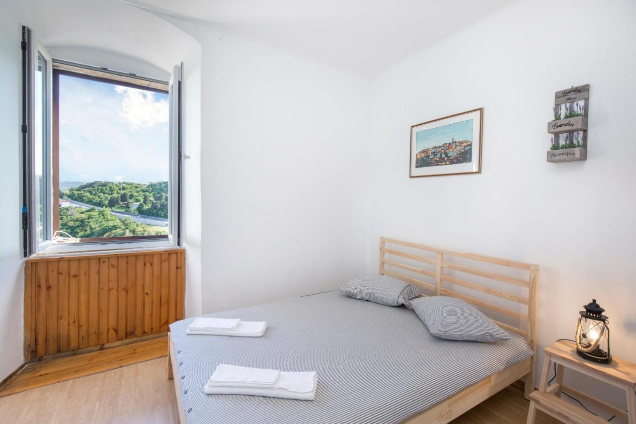 Studio Apartman Vedran Lägenhet Labin  Exteriör bild